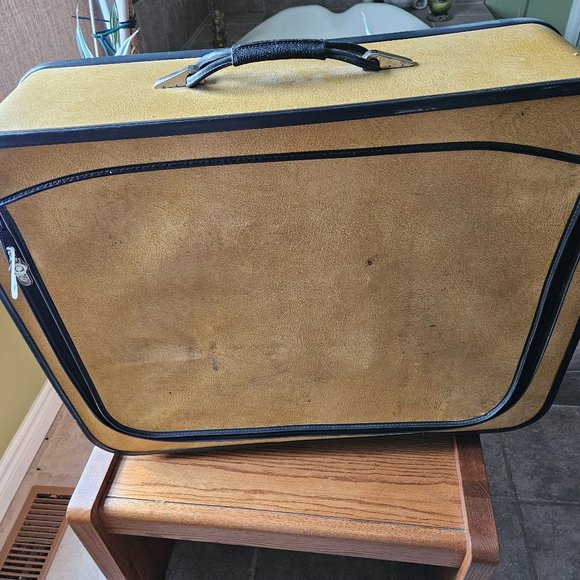 Vintage Luggage Suitcase - Unknown Manufacture - Picture 1 of 4